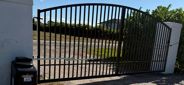 Driveway Fence Repair Meadowbrook